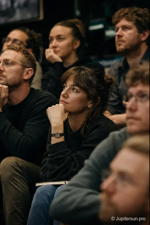 Produzione di film educativo IA. La storia finale, preparata per il suo pubblico