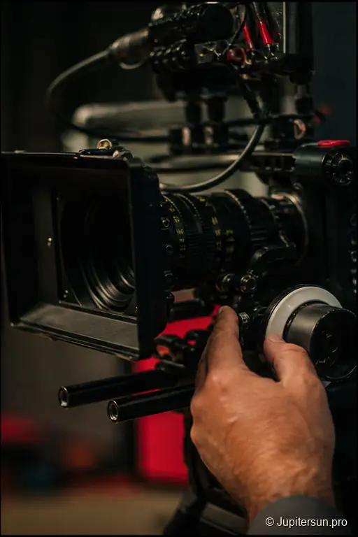 Producción de reality show con IA. Continuidad, detalle y dirección creativa humana