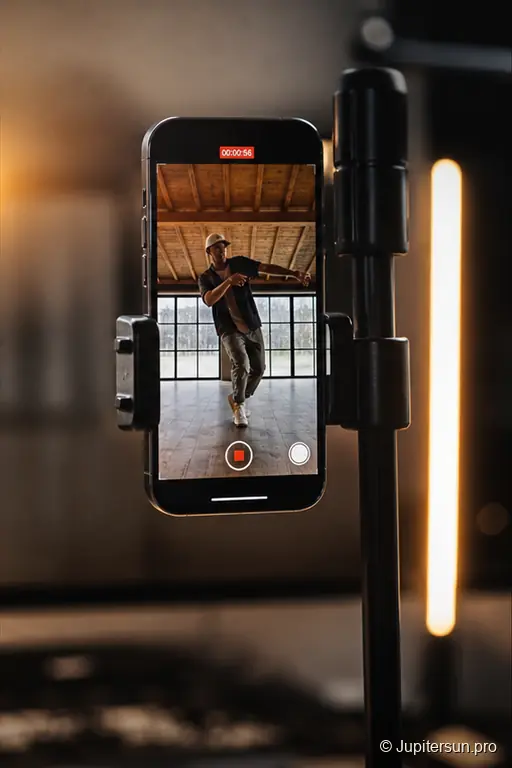 Video IA per TikTok. Continuità, dettaglio e direzione creativa umana
